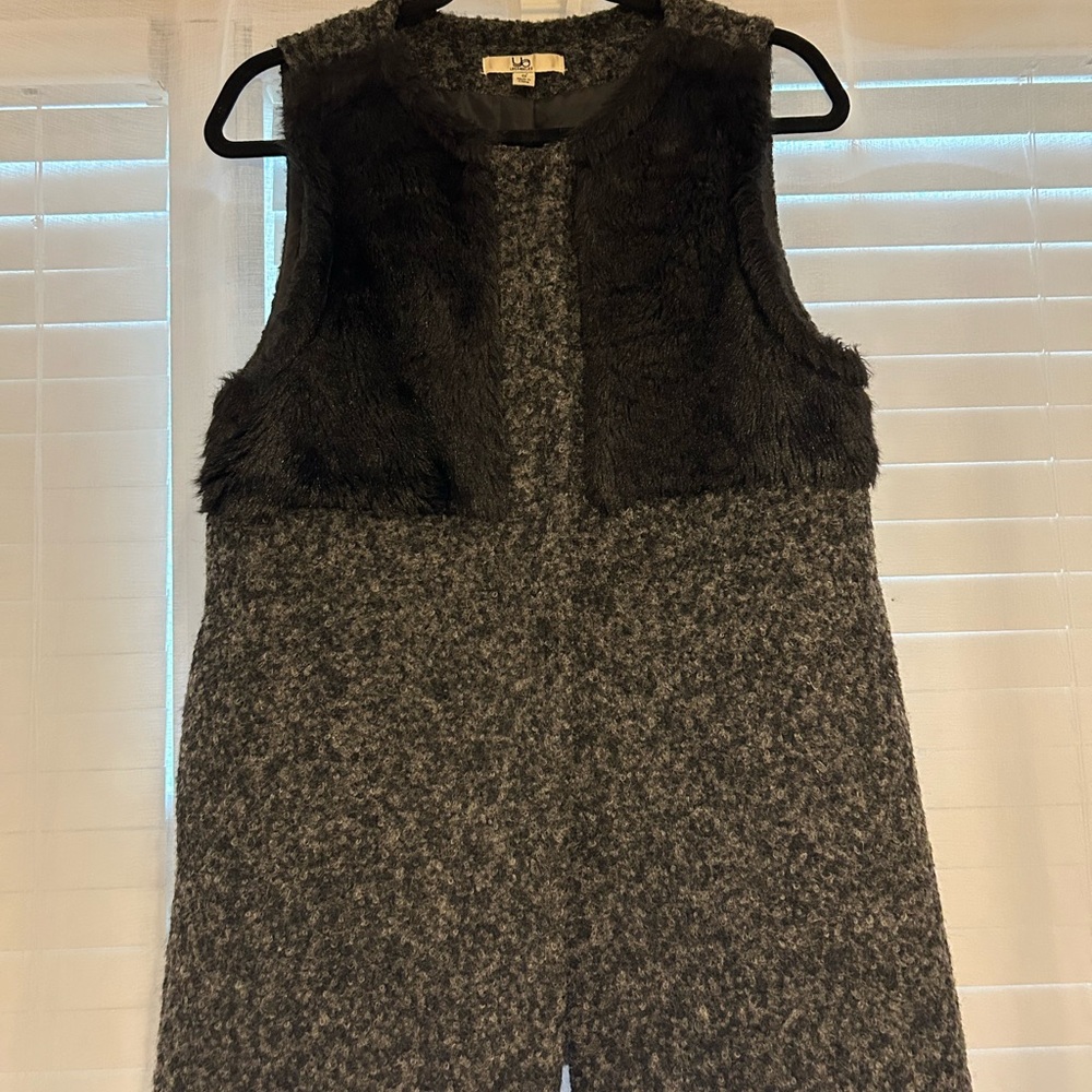 Stylish Gray Vest
